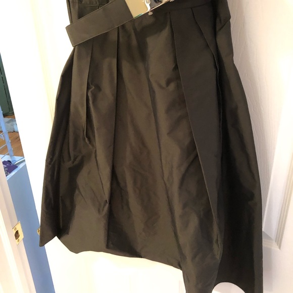 ✨SALE✨Prada dress with belt ✨SALE✨ - Picture 2 of 9